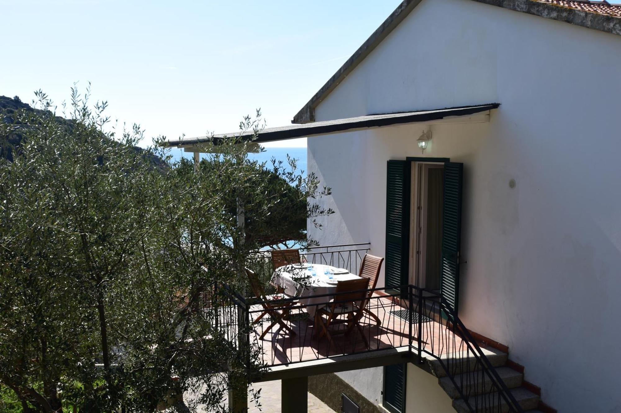 Appartamenti Cavoli - Vista Mare Con Terrazze, Clima E Posti Auto Spiaggia di Cavoli Εξωτερικό φωτογραφία